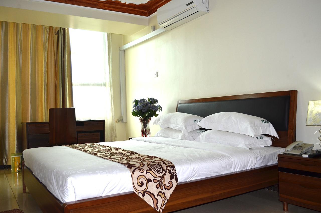 Mt. Zion Hotel Kampala Exterior photo
